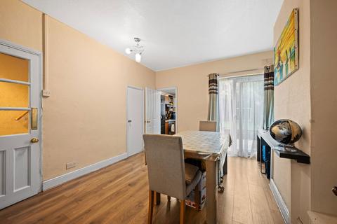 undefined, Swingate Lane, London SE18