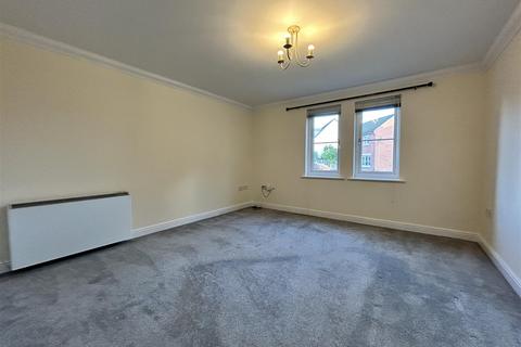2 bedroom flat for sale, Middlefield Road, Chippenham