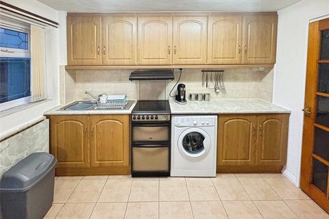 3 bedroom terraced house for sale, Keenan Drive, Warwickshire CV12