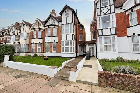 2 bedroom flat for sale, Wickham Avenue, Bexhill-on-Sea, TN39