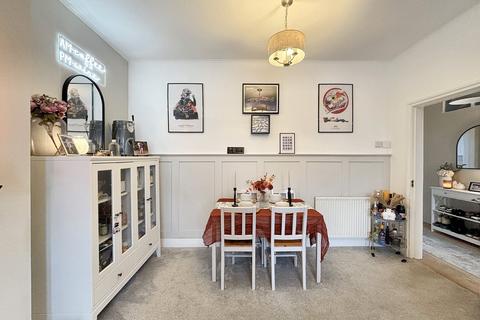 2 bedroom flat for sale, Wickham Avenue, Bexhill-on-Sea, TN39