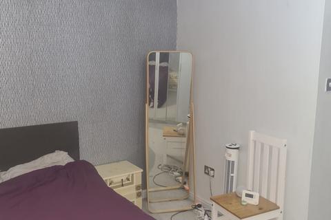 undefined, Dandelion Close, Rush Green RM7