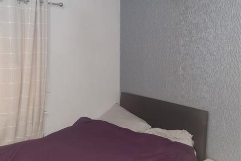 undefined, Dandelion Close, Rush Green RM7