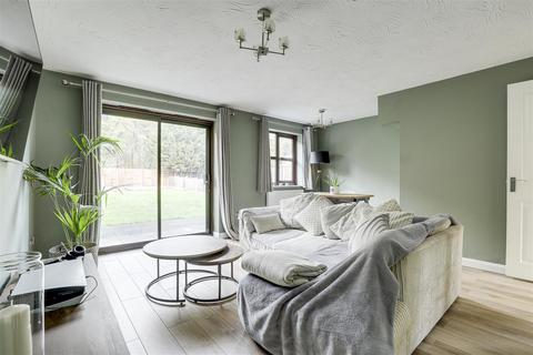 3 bedroom end of terrace house for sale, Hotspur Drive, Colwick NG4