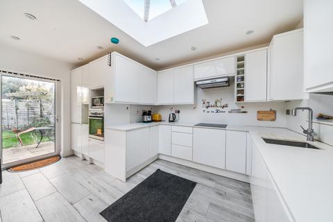 undefined, Rydens Way, Surrey GU22