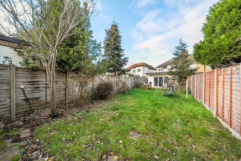 undefined, Rydens Way, Surrey GU22