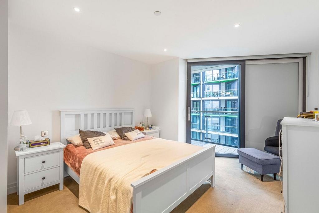 181  3 Riverlight Qu
