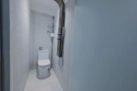 1 bedroom in a house share to rent, William Street,  Swindon,  SN1