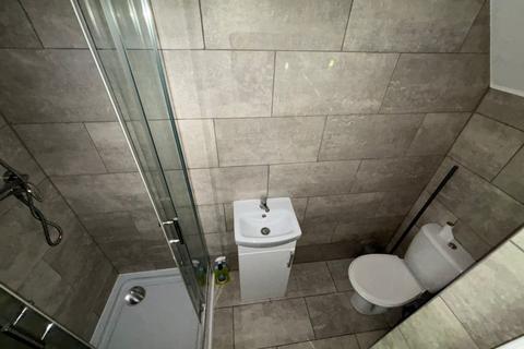 1 bedroom in a house share to rent, Doncaster Road, Barnsley