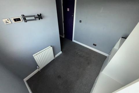 1 bedroom in a house share to rent, Doncaster Road, Barnsley