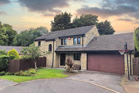 4 bedroom detached house for sale, Rosehill Drive, Huddersfield HD2