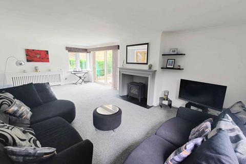 4 bedroom detached house for sale, Rosehill Drive, Huddersfield HD2