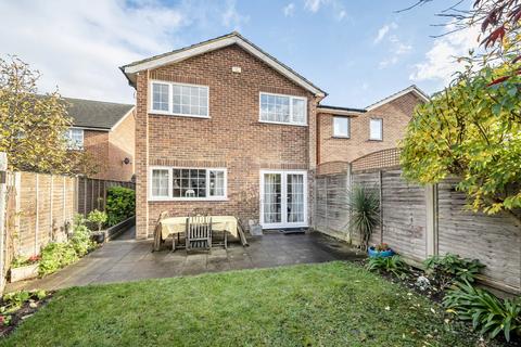 3 bedroom detached house for sale, Woodside Avenue, Flackwell Heath, High Wycombe, Buckinghamshire, HP10