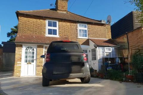 undefined, New Heston Road, Hounslow TW5