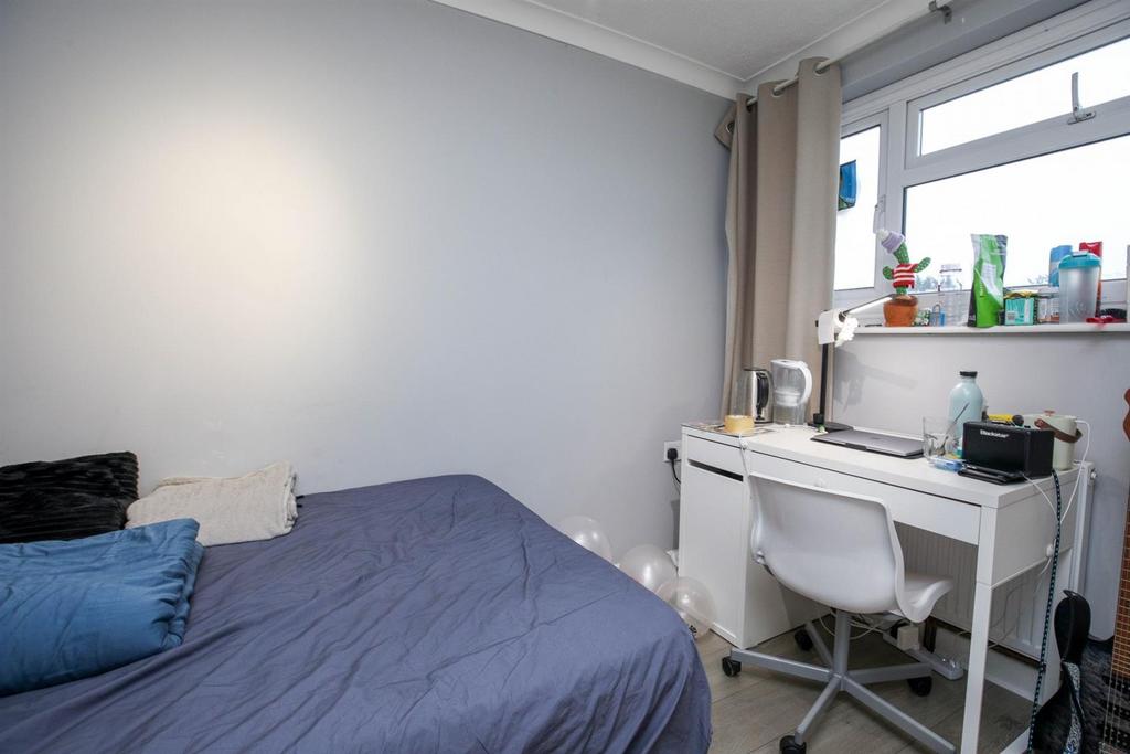 Bedroom 3.jpg