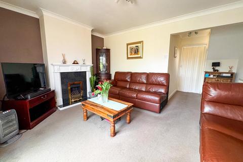 undefined, Plumberow Avenue, Hockley