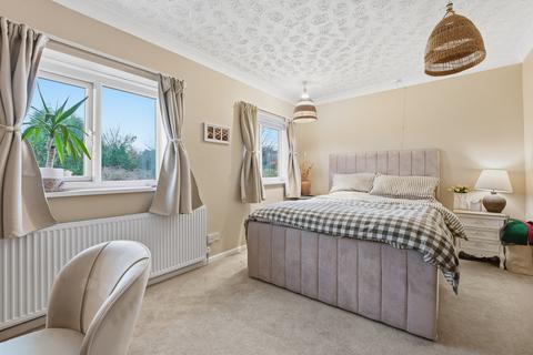 3 bedroom semi-detached house for sale, Saville Road, Rotherham, S60