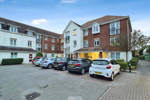 1 bedroom apartment for sale, Highcliffe