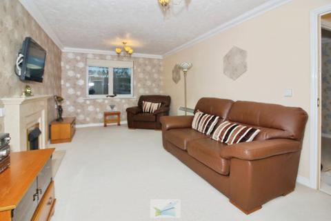1 bedroom apartment for sale, Highcliffe