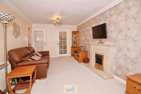 1 bedroom apartment for sale, Highcliffe