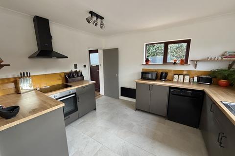 4 bedroom detached house for sale, Newtown, Westbury