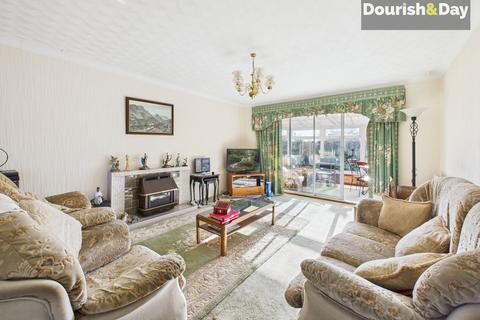 3 bedroom detached bungalow for sale, The Oval, Market Drayton TF9