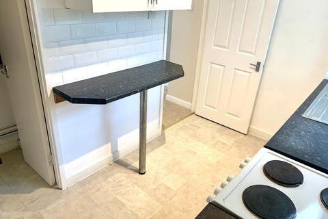 undefined, CLOSE TO GENERAL HOSPITAL, SO16