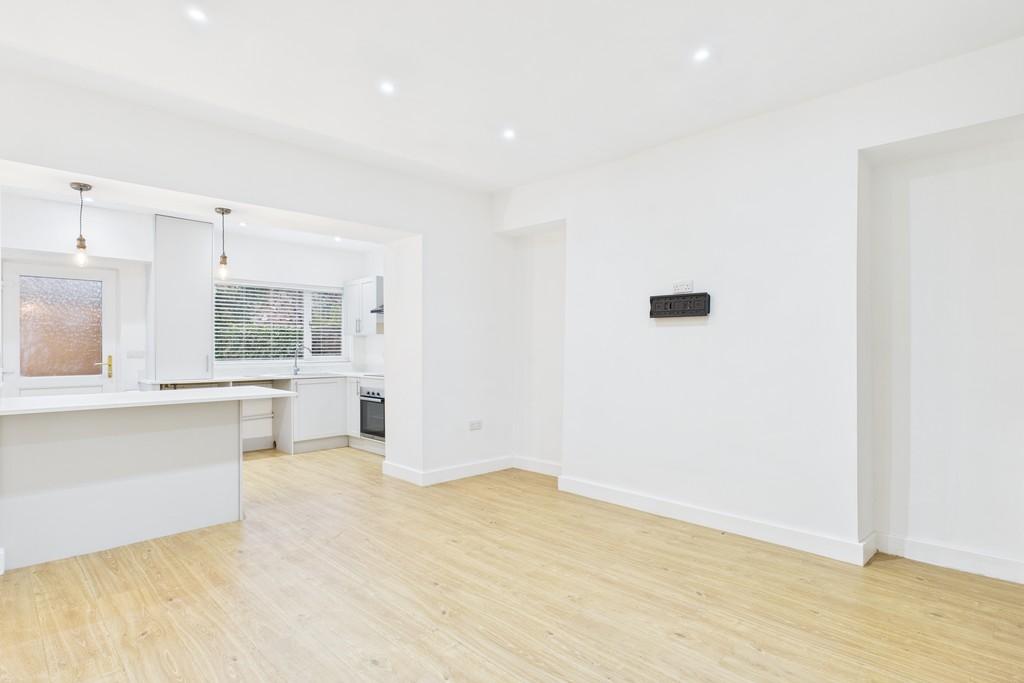 Kitchen Dining Area