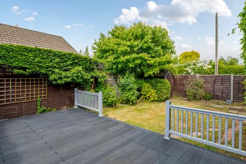 4 bedroom semi-detached house for sale, Unwin Road, Gloucestershire GL51
