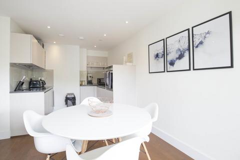 1 bedroom apartment for sale, Henry Macaulay Avenue, Kingston Upon Thames KT2