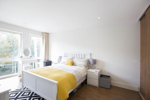 1 bedroom apartment for sale, Henry Macaulay Avenue, Kingston Upon Thames KT2