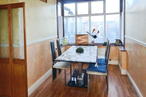 4 bedroom semi-detached house for sale, Evington Road, Leicester LE2