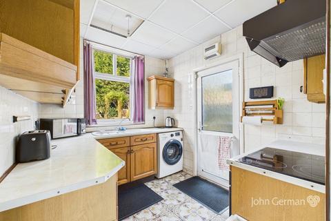 3 bedroom semi-detached house for sale, Swannington Street, Burton-on-Trent