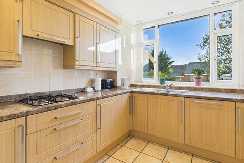 3 bedroom semi-detached house for sale, Welwyndale Road, B72 1AL B72