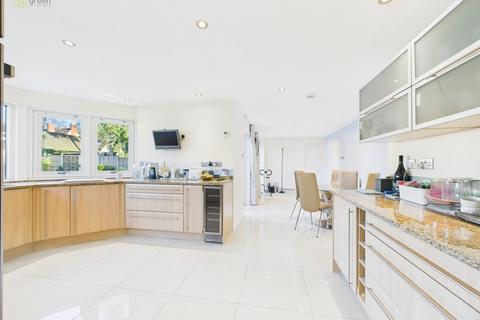 4 bedroom detached house for sale, Sir Alfreds Way, Sutton Coldfield B76