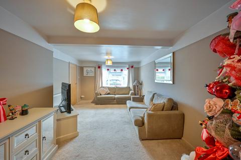 undefined, Westacre Crescent, Wolverhampton WV3