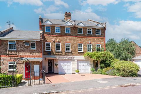 undefined, Lancaster Drive, Camberley