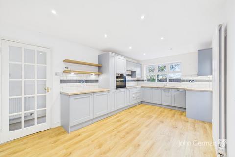 2 bedroom detached bungalow for sale, Oakwood Close, Hatton