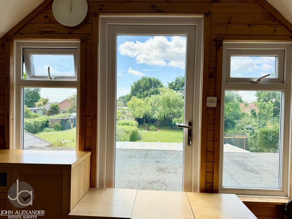 090511a8-c384-480a-8001-41db16f3d040