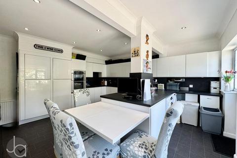 4 bedroom detached house for sale, Holland Road, Little Clacton, Clacton-on-Sea