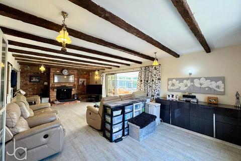 4 bedroom detached house for sale, Holland Road, Little Clacton, Clacton-on-Sea