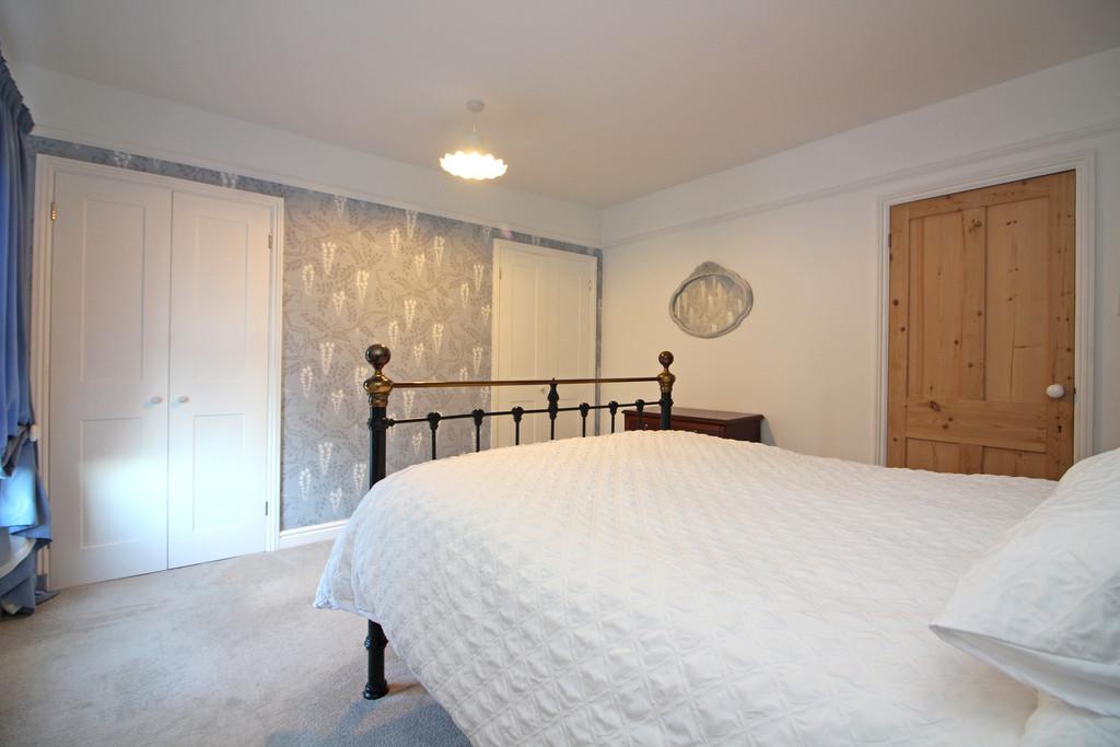 Bed1b