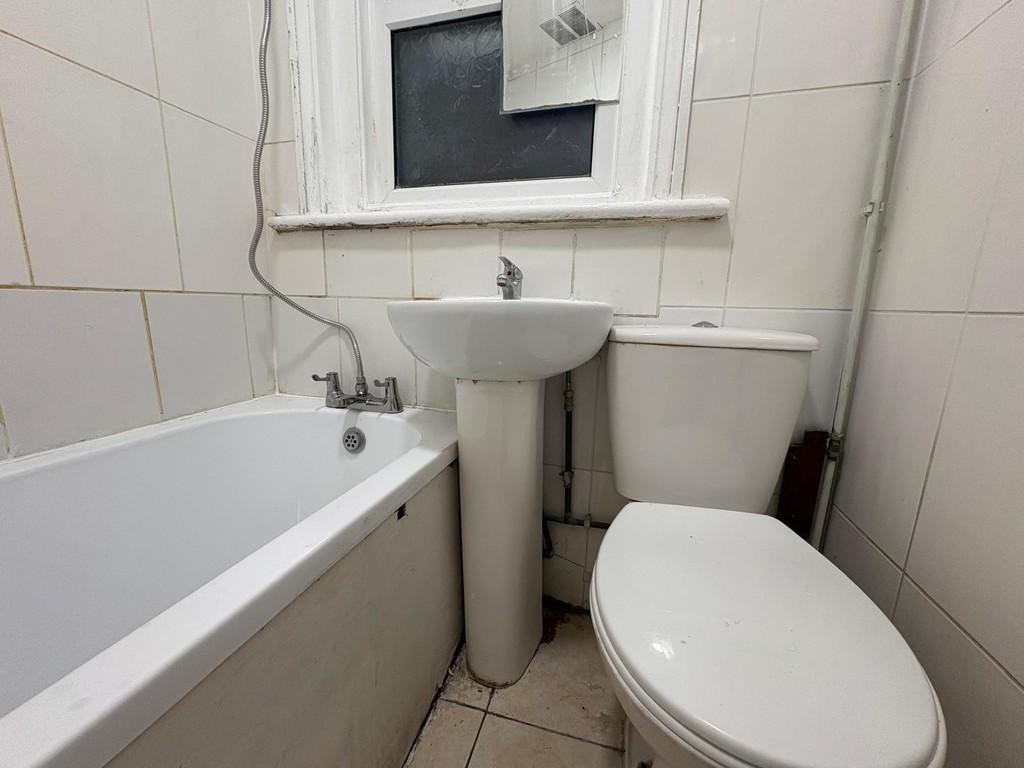 Photo 2025 11 27 09 38 16