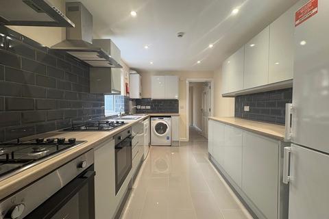 1 bedroom terraced house to rent, Lodge Road, Southampton