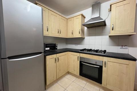 6 bedroom semi-detached house to rent, Shakespeare Avenue, Southampton