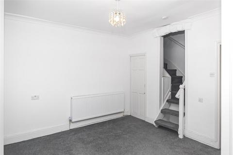 2 bedroom end of terrace house to rent, Plantation Street, Bacup