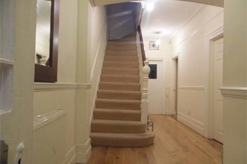 6 bedroom semi-detached house to rent, Chinbrook Road, Grove Park , London,