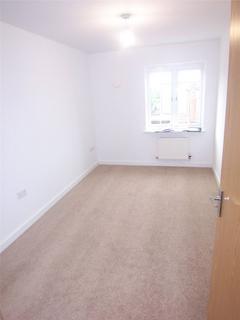 2 bedroom flat to rent, Hemlock Close, Norbury, London, SW16