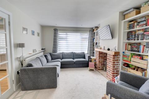undefined, Clementi Avenue, High Wycombe HP15