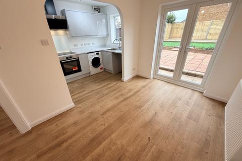 3 bedroom end of terrace house to rent, Bowbrookvale, Luton, Bedfordshire, LU2 8SY
